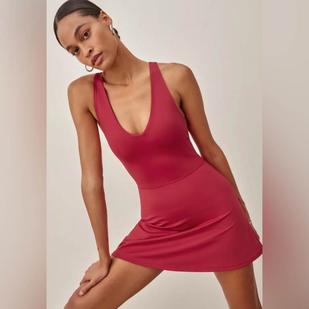 Reformation Bella Ecomove Active Dress – Size S Lipstick Red - Picture 3 of 8